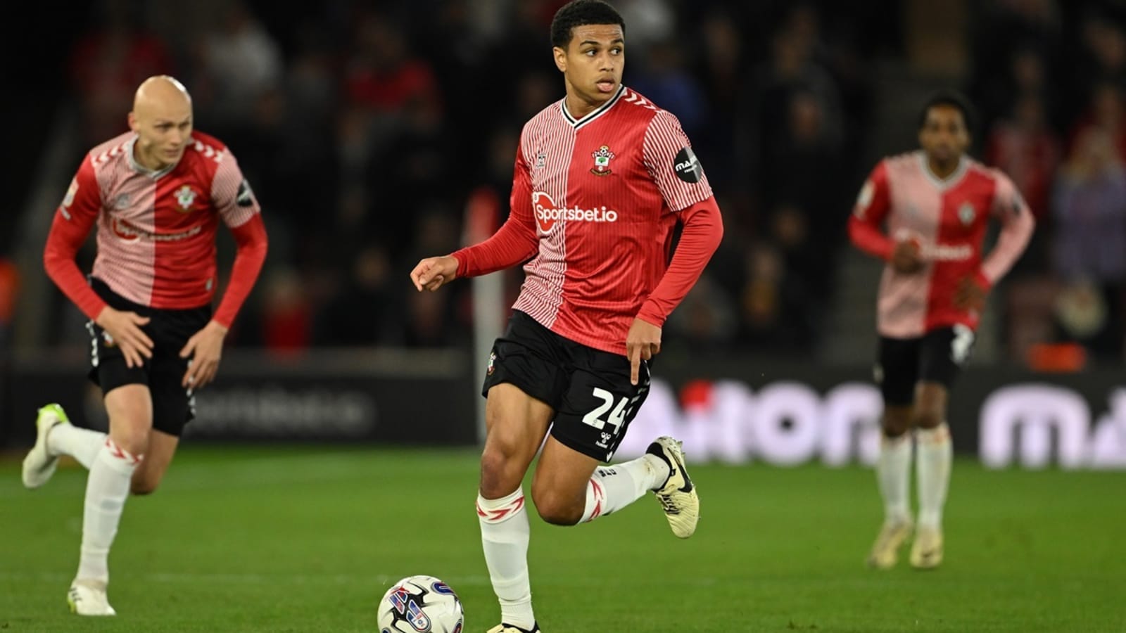 Arsenal shows surprise interest in Southampton loanee
