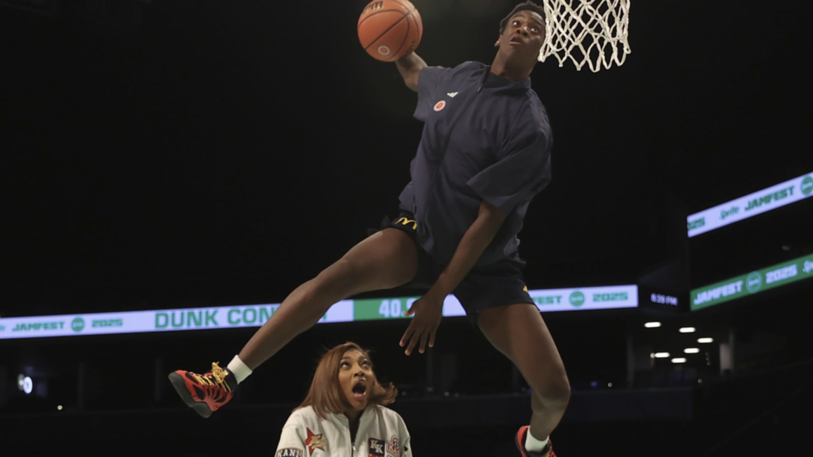 BYU phenom AJ Dybantsa shows off Nike &#39;Air Bakin&#39; KD18 player edition