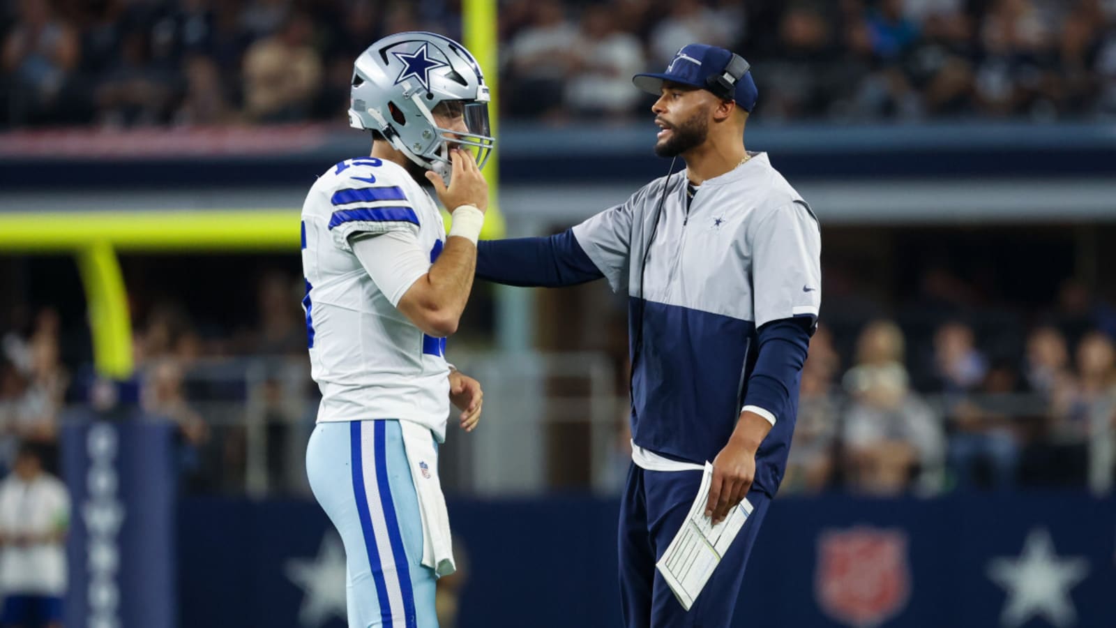 Cowboys Officially Signing New Quarterback: Here&#39;s Why