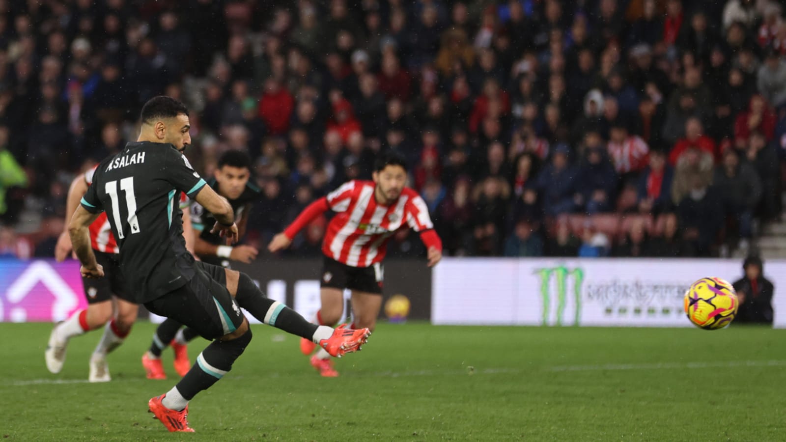 'It’s great' – Key Liverpool star couldn’t hide smile when asked about recent Man City defeat