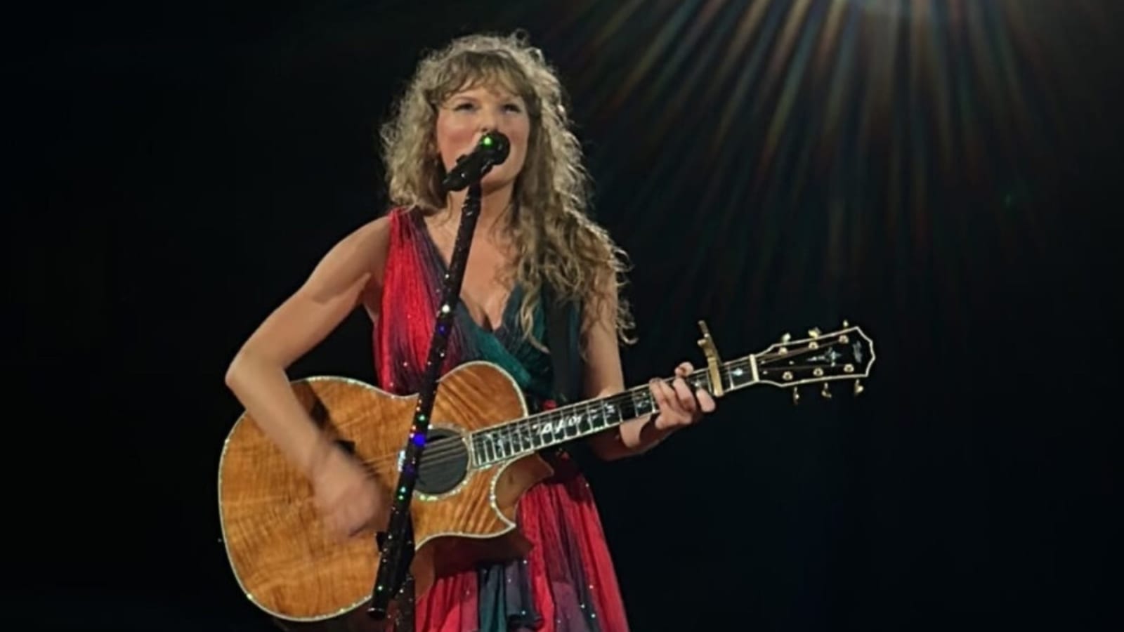 Taylor Swift&#39;s Team Sends Cryptic Message Before Friday&#39;s Eras Show