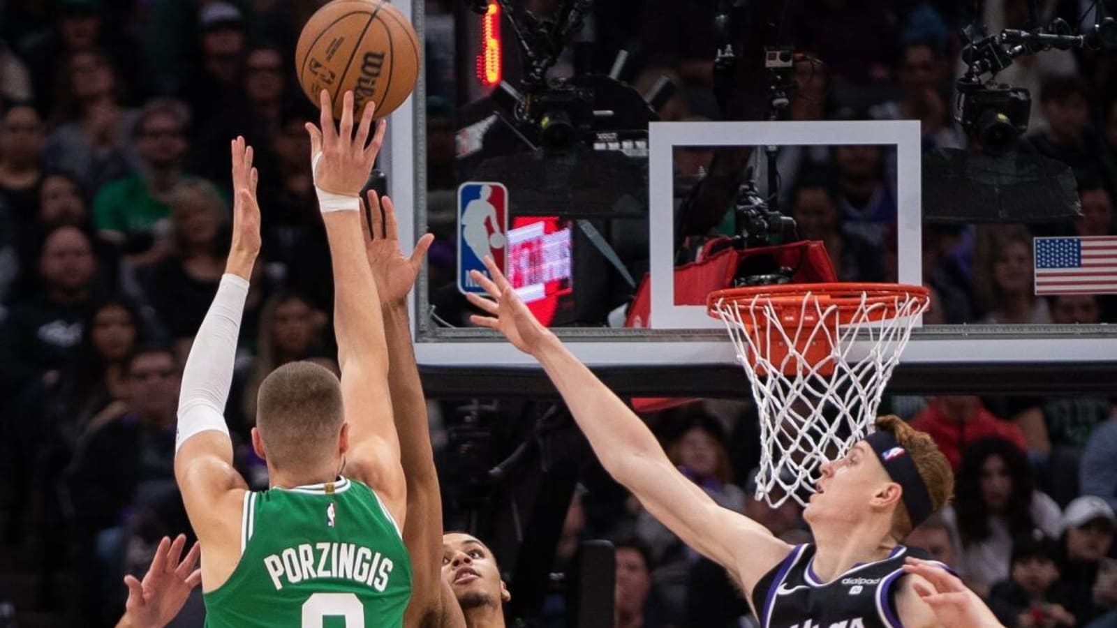 Kristaps Porzingis Provides Update On Left Calf After Celtics Win Vs Kings Yardbarker 