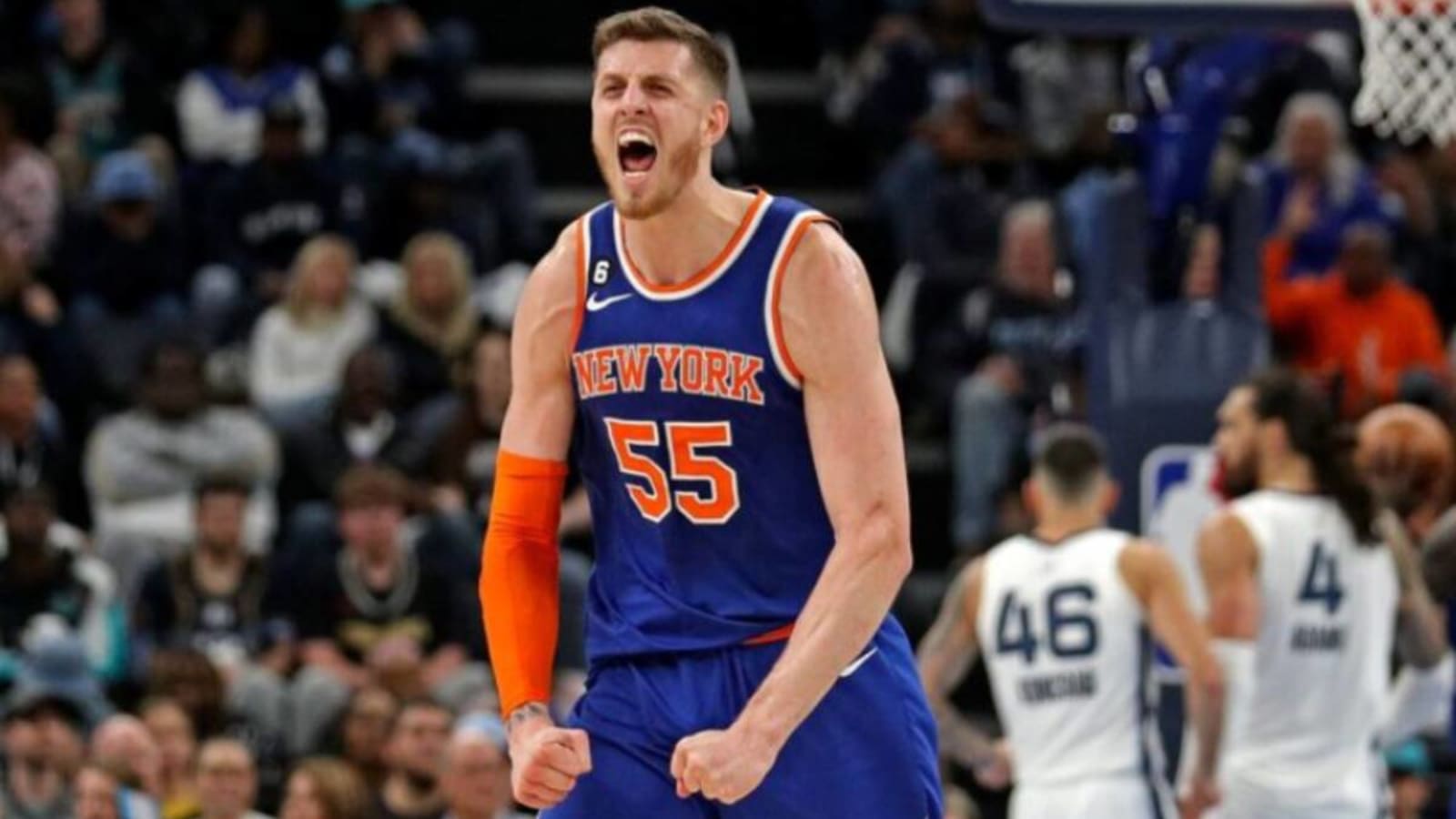 Hartenstein OUT, Sims Starts vs. Rockets
