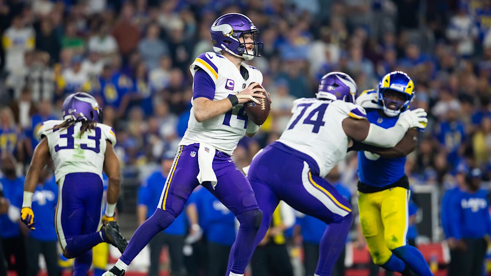 Browns Could Find 2025 QB in Free Agency