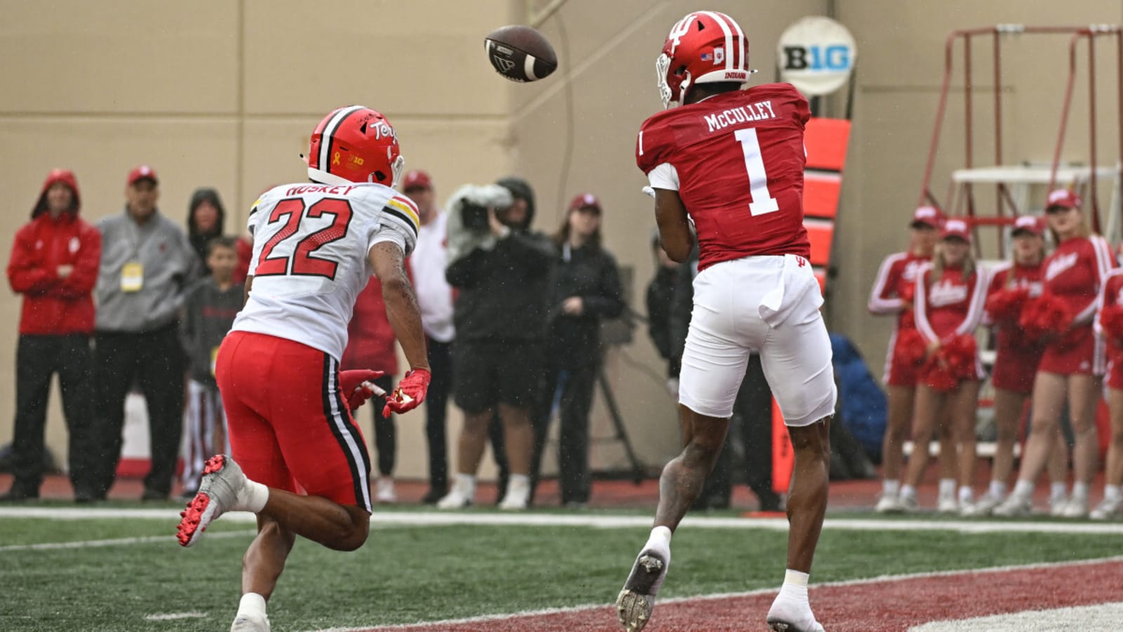 Former QB-Turned-WR Donaven McCulley Commits to Michigan