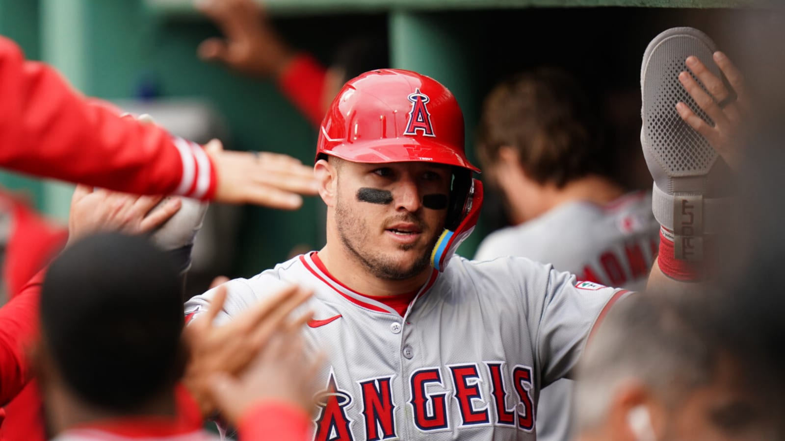Mike Trout Sends 3-Word Message After Massive Spring Training Home Run