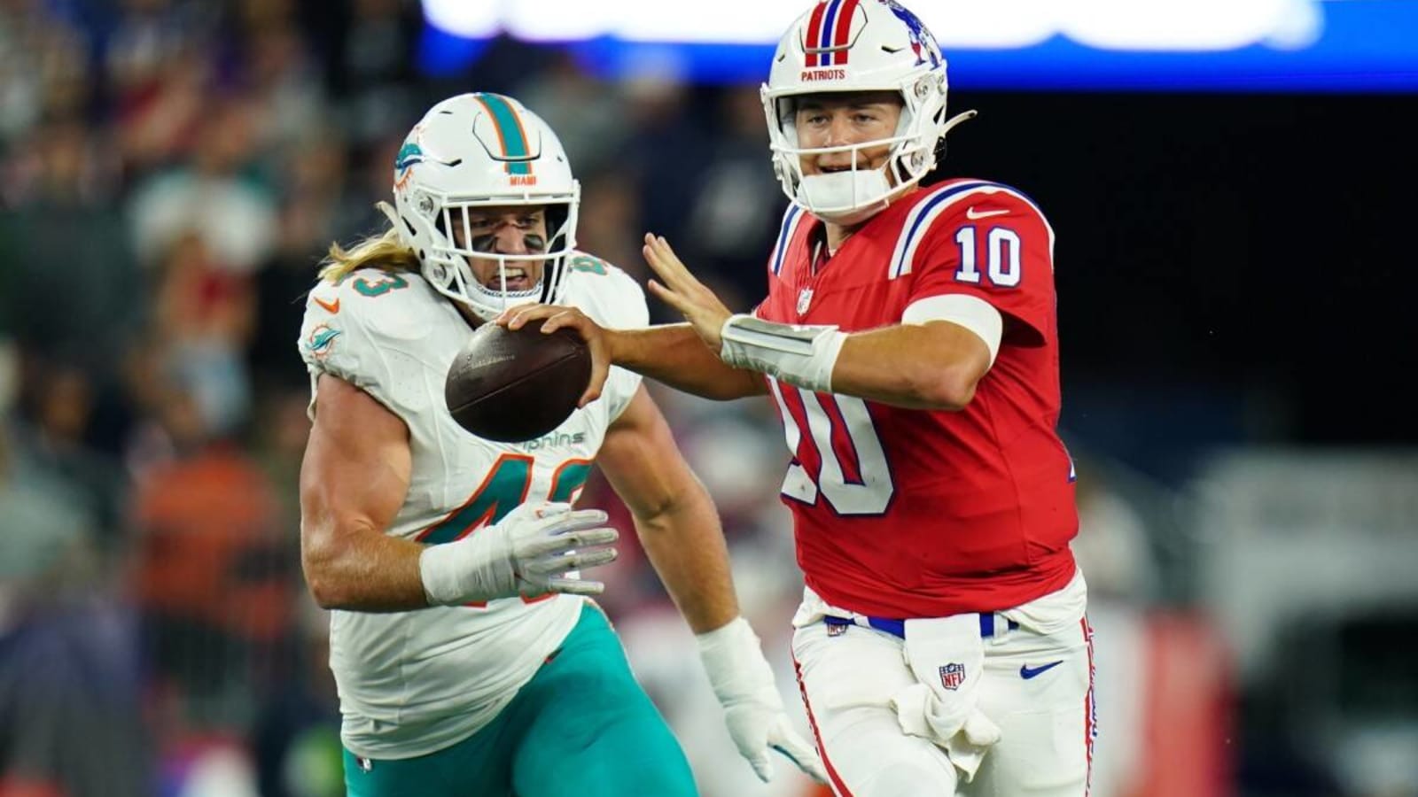 Andrew Van Ginkel&#39;s Carving Out Role in Dolphins Defense