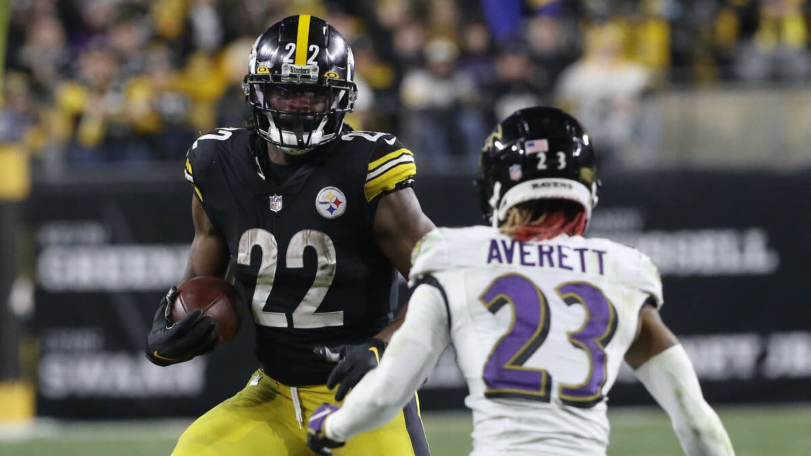 Latest news opens the door for another former Raven to join the Steelers