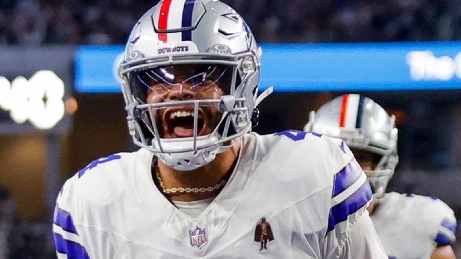 &#39;I Feel Different!&#39; Dak Welcomes Newborn Baby Girl