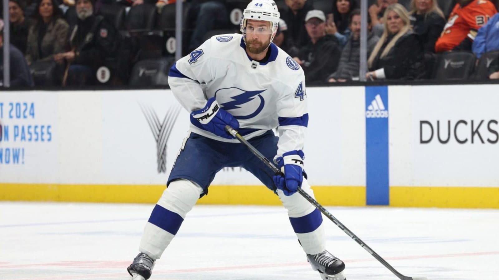 Kiviranta, de Haan, MacDonald sign contracts with Colorado Avalanche 