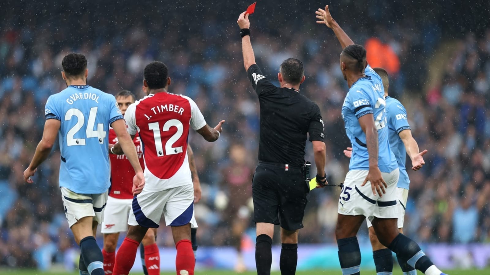 Stats reveal Michael Oliver probably should not officiate an Arsenal match again
