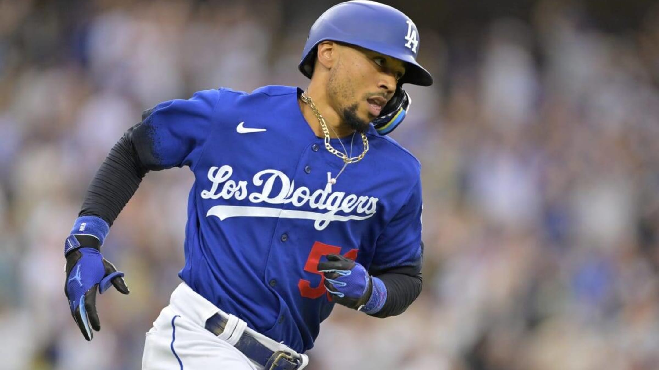 Dave Roberts Thinks Mookie Betts Put on a Show for Lebron James