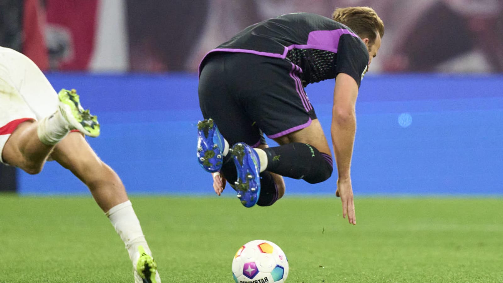 Harry Kane Named "the Worst Diver" in Soccer Ahead of Bruno Fernandes and Cristiano Ronaldo