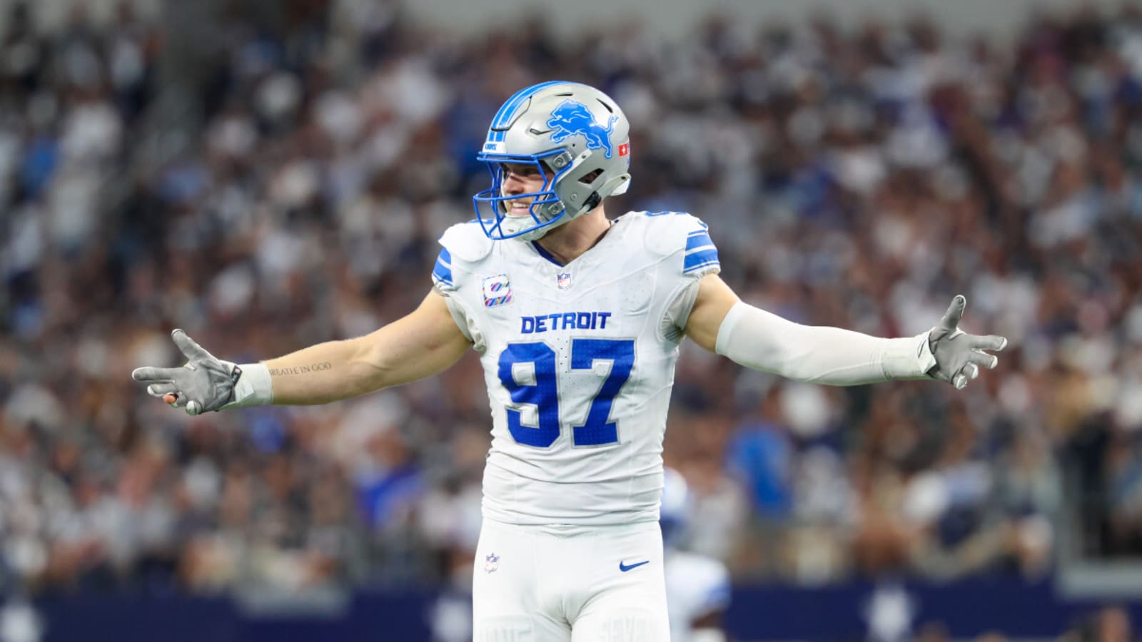 Aidan Hutchinson Chimes in on Lions Potentially Trading for Myles Garrett