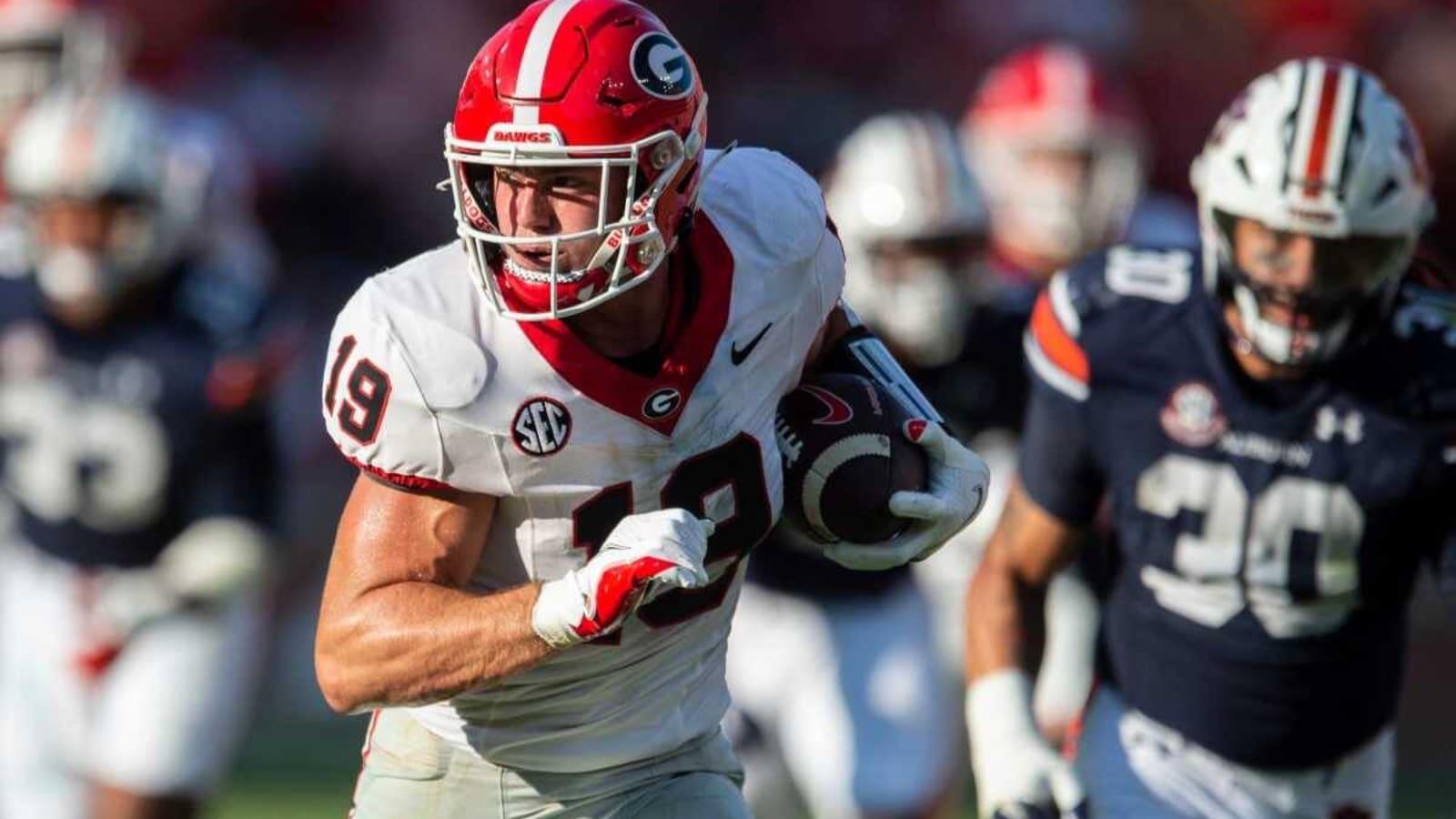 Georgia Bulldogs add one of the best tight ends in all of College Football