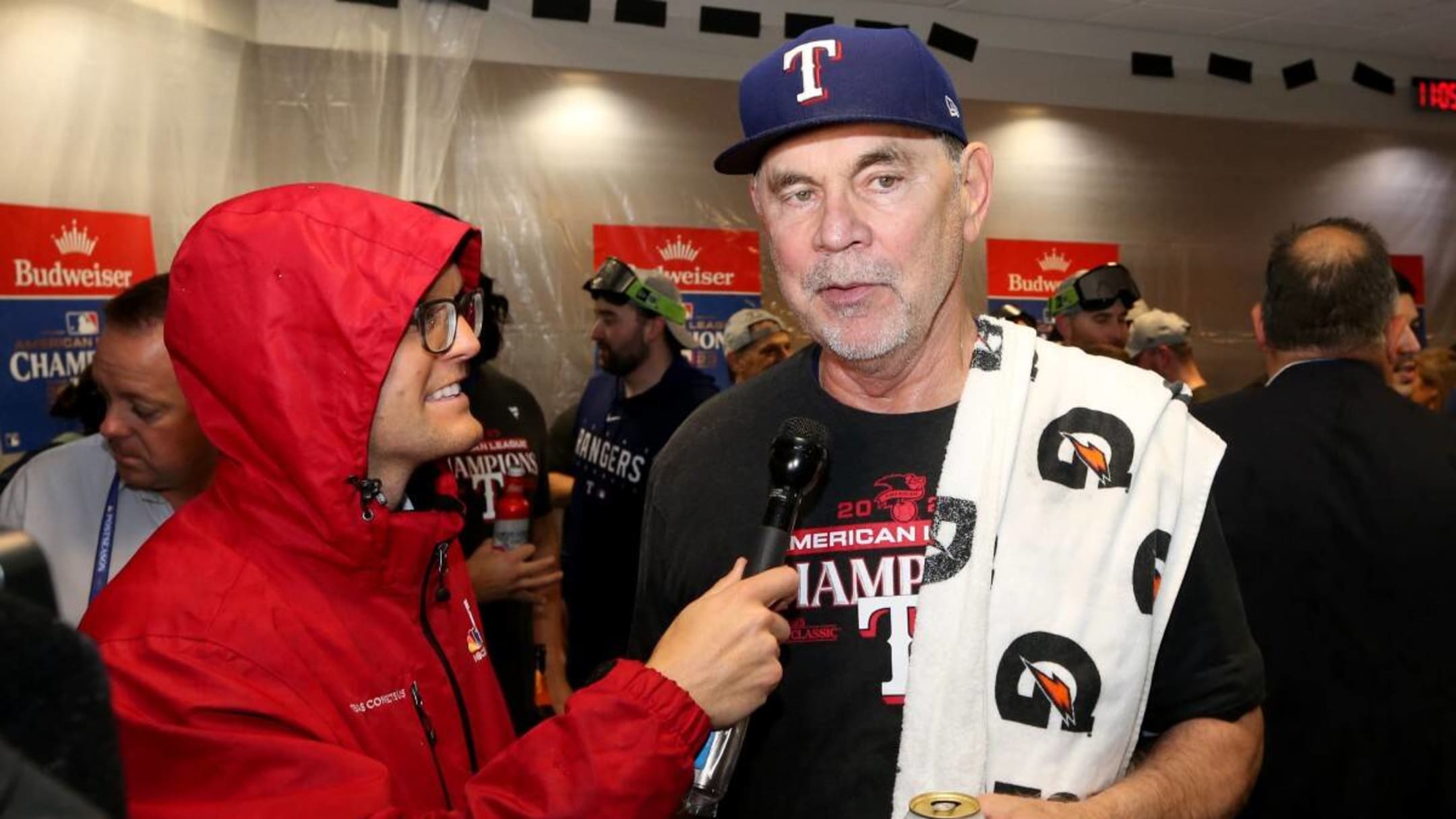 Bruce Bochy introduced by Texas Rangers