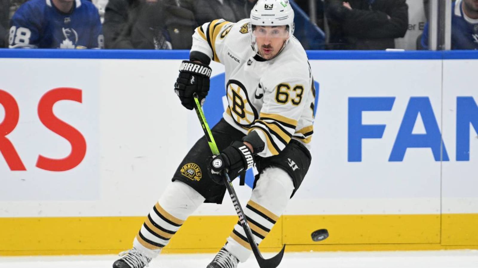 Bruins’ Marchand leaves Game 3 against Panthers with upper-body injury