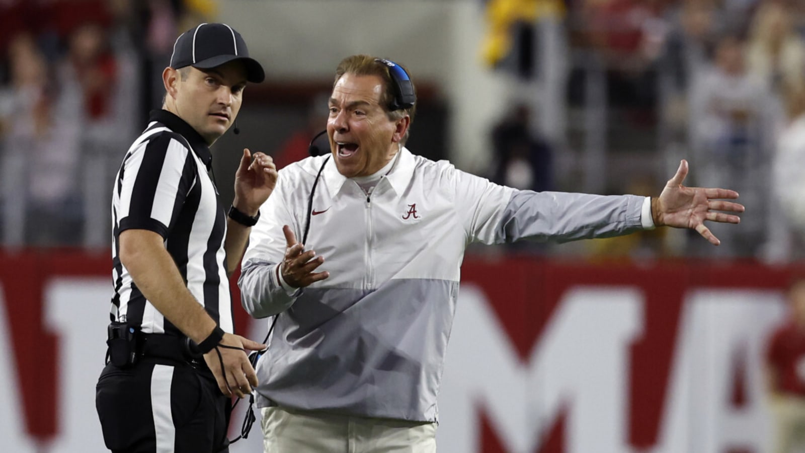 5-Star WR Sends Two-Word Message About Nick Saban During Alabama Visit