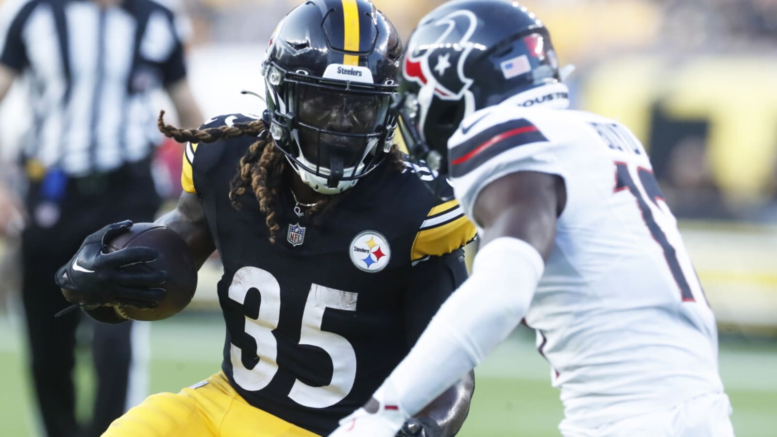 Steelers Make Roster Moves Ahead of Matchup with Browns