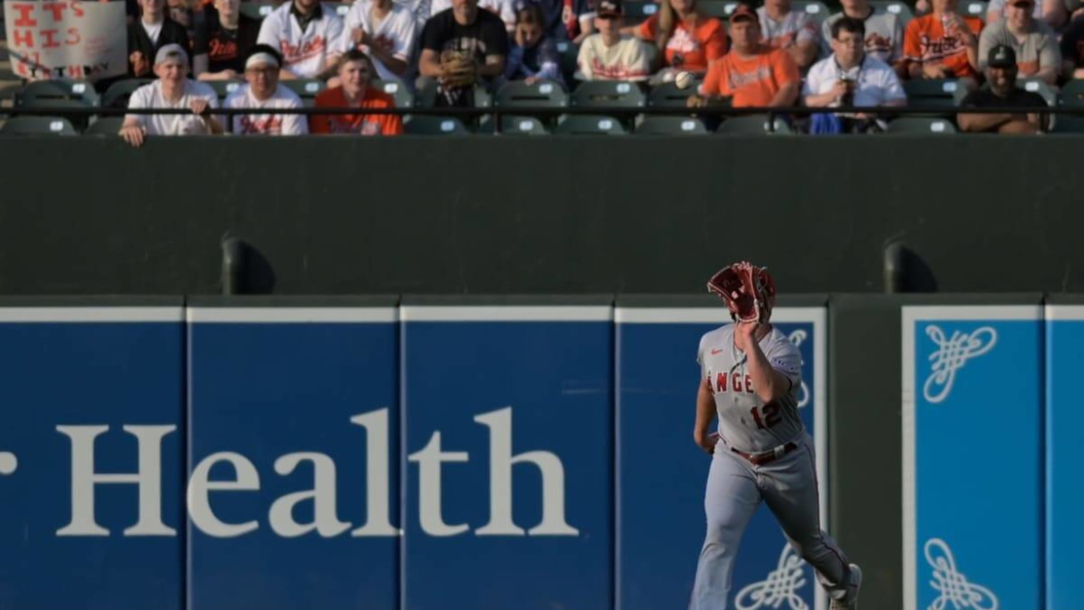 MLB on X: .@Reds claim OF Hunter Renfroe off waivers from the Angels, per   @M_Sheldon.  / X