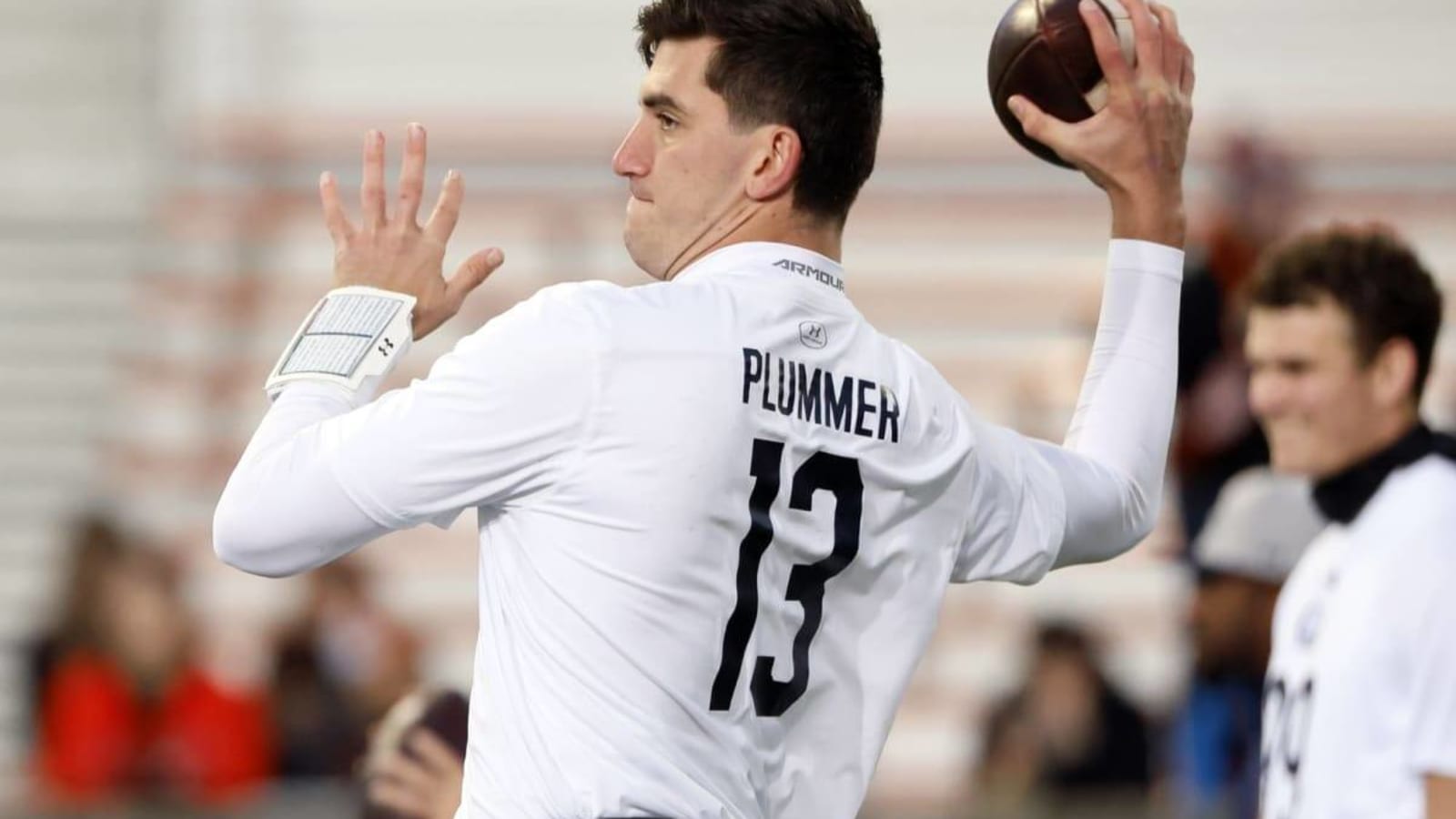 Newcomer Jack Plummer Taking on Leadership Role for Louisville&#39;s QBs, Offense