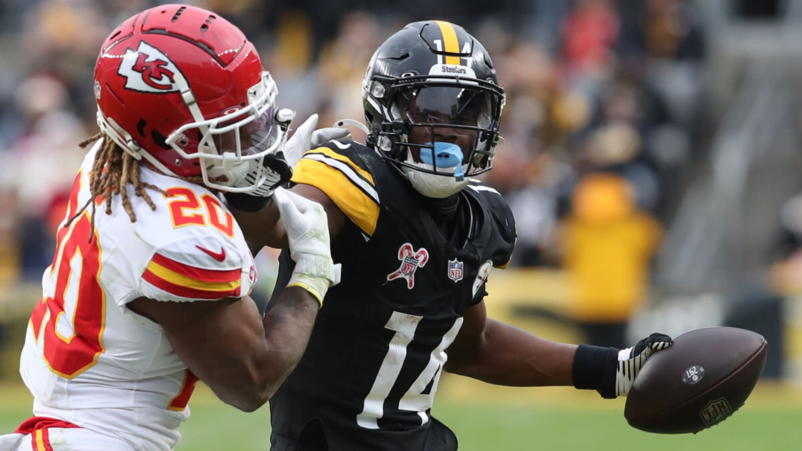 NFL analyst uses facts to prove the Steelers have the most toxic WR duo in the NFL after pairing DK Metcalf with George Pickens