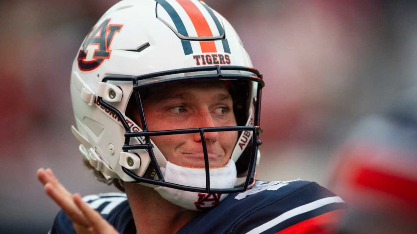 Former SEC QB Announces Commitment to Major Big Ten Program