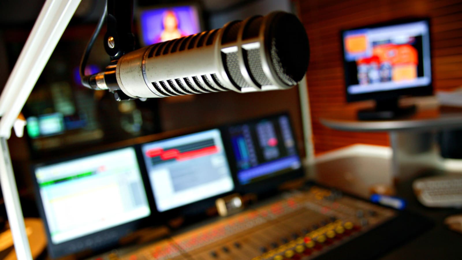 Major Sports Radio Host Off Air Following Social Media Threats