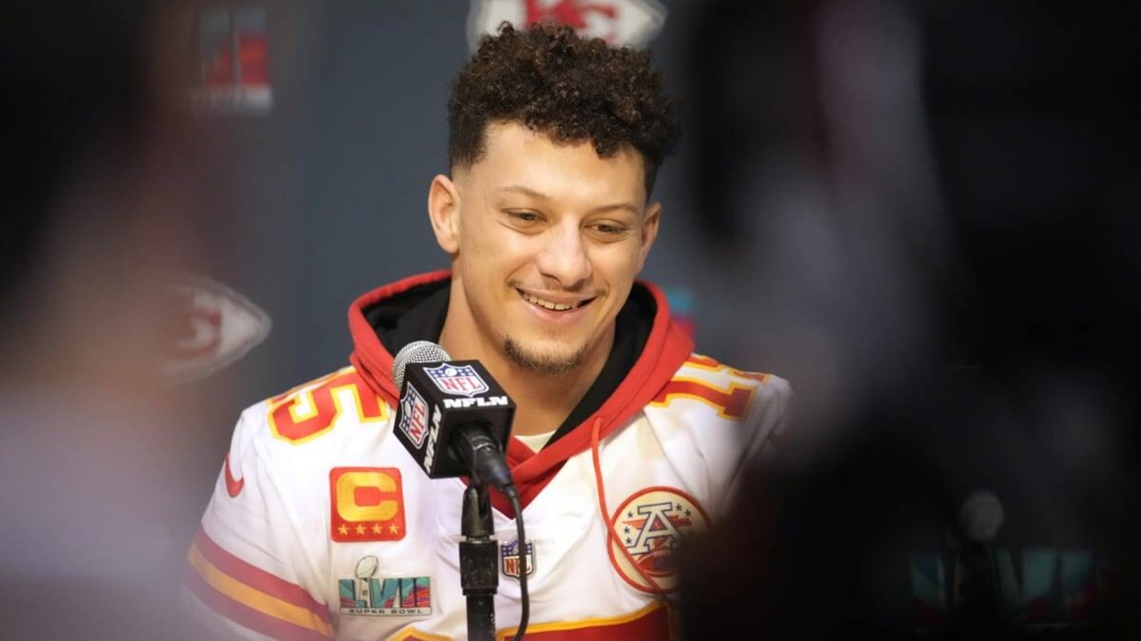 Patrick Mahomes&#39; Tweet To LeBron James Is Going Viral