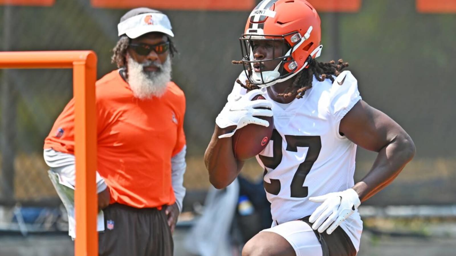 Ex-Browns RB Coach Stump Mitchell Has One Regret From Time In Cleveland