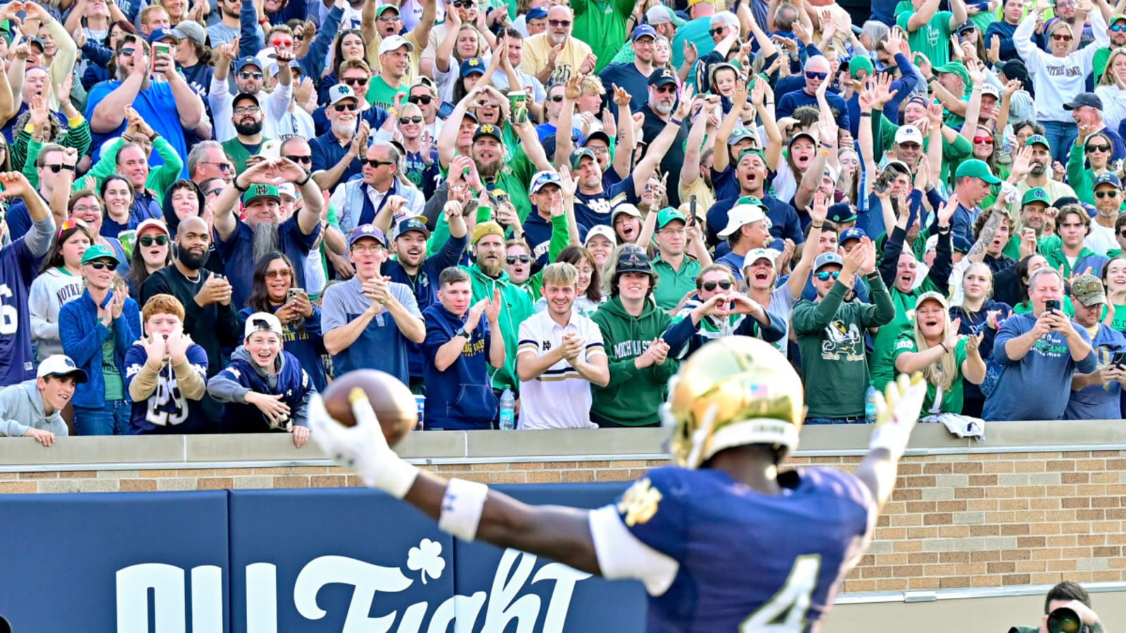 Top College Football ATS Picks: No. 5 Virginia at Notre Dame, No. 4 Missouri at South Carolina