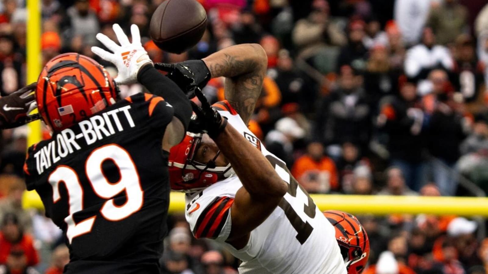 Kevin Stefanski provides injury update after scary play right before Browns begin playoffs