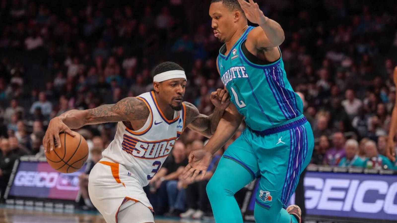 Suns Defeat Hornets After Huge Third Quarter