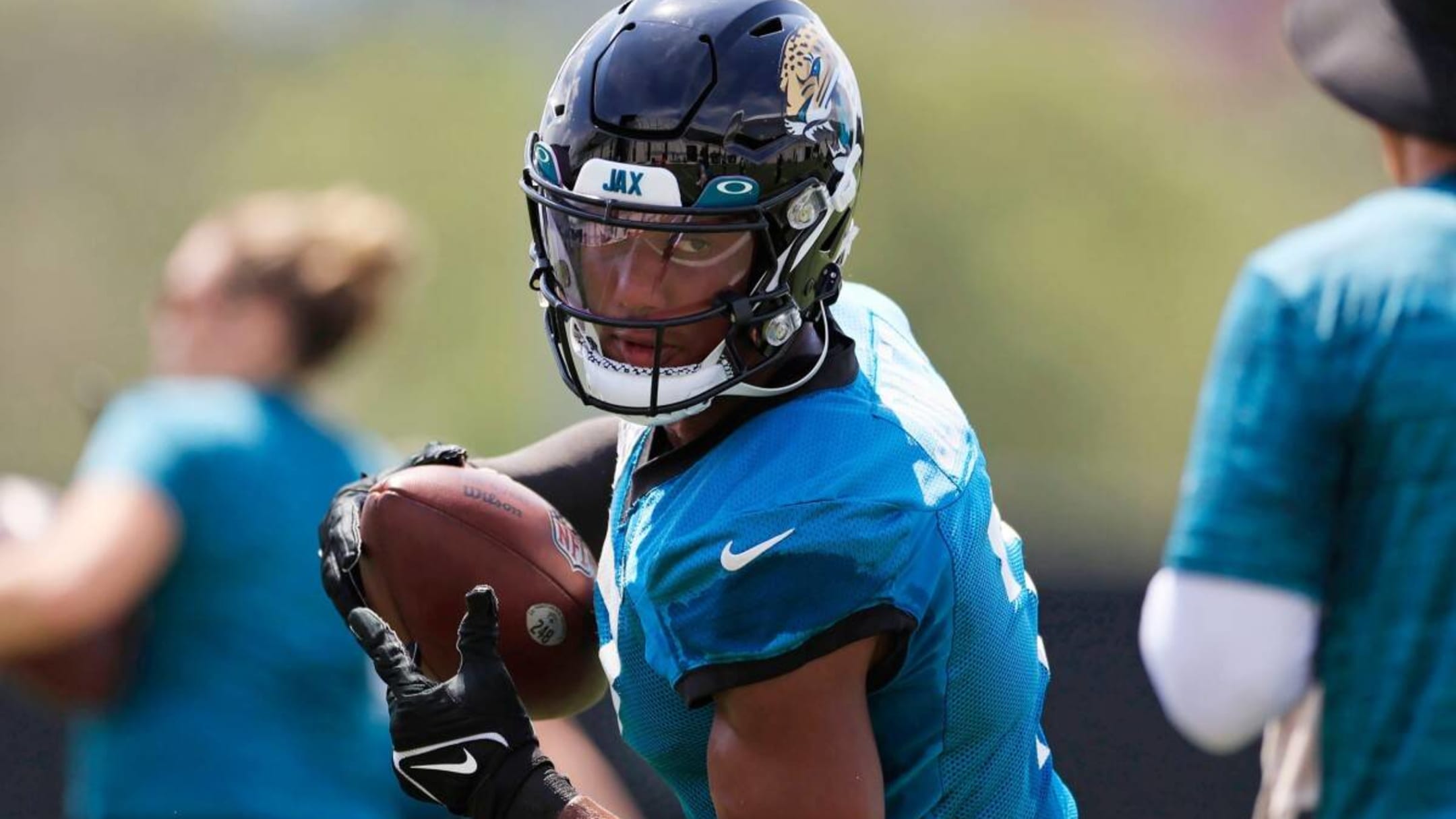 Jaguars vs. Texans Injury Update: Zay Jones (Knee) Misses Thursday's  Practice