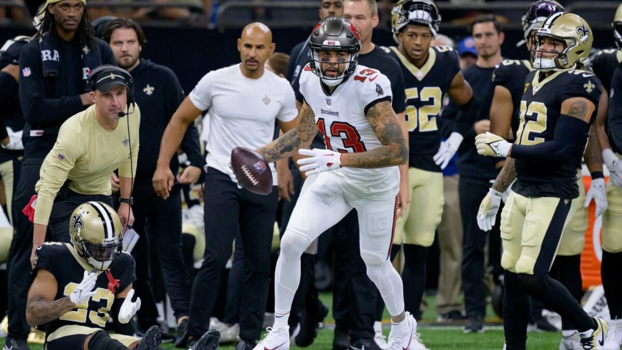 Live updates: Bucs beat Saints, take over first place in NFC South