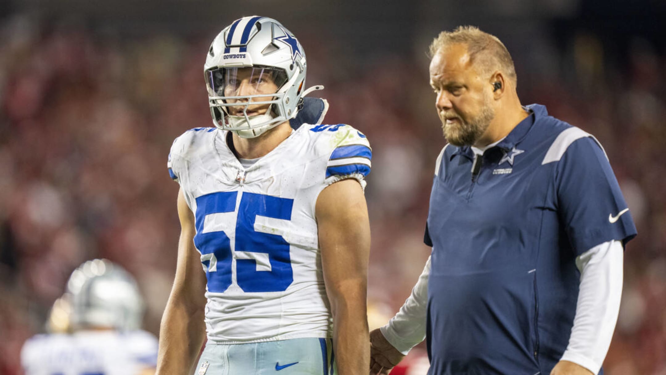 Dallas Cowboys star suffers scary looking injury in first half of playoff  game against 49ers 