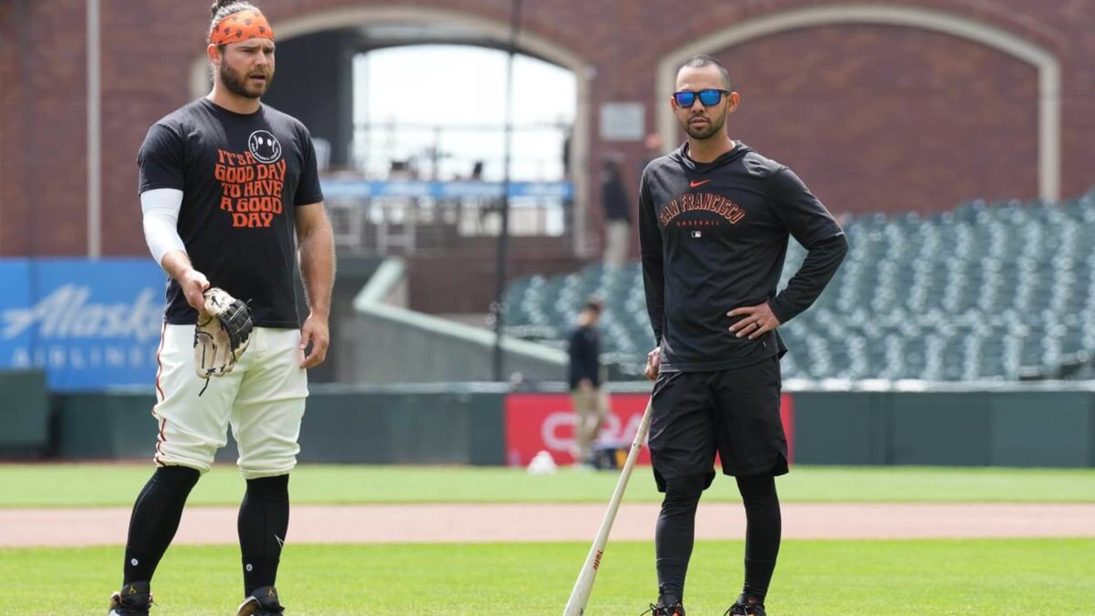 HOUSTON, TX - MAY 23: San Francisco Giants first baseman Brandon