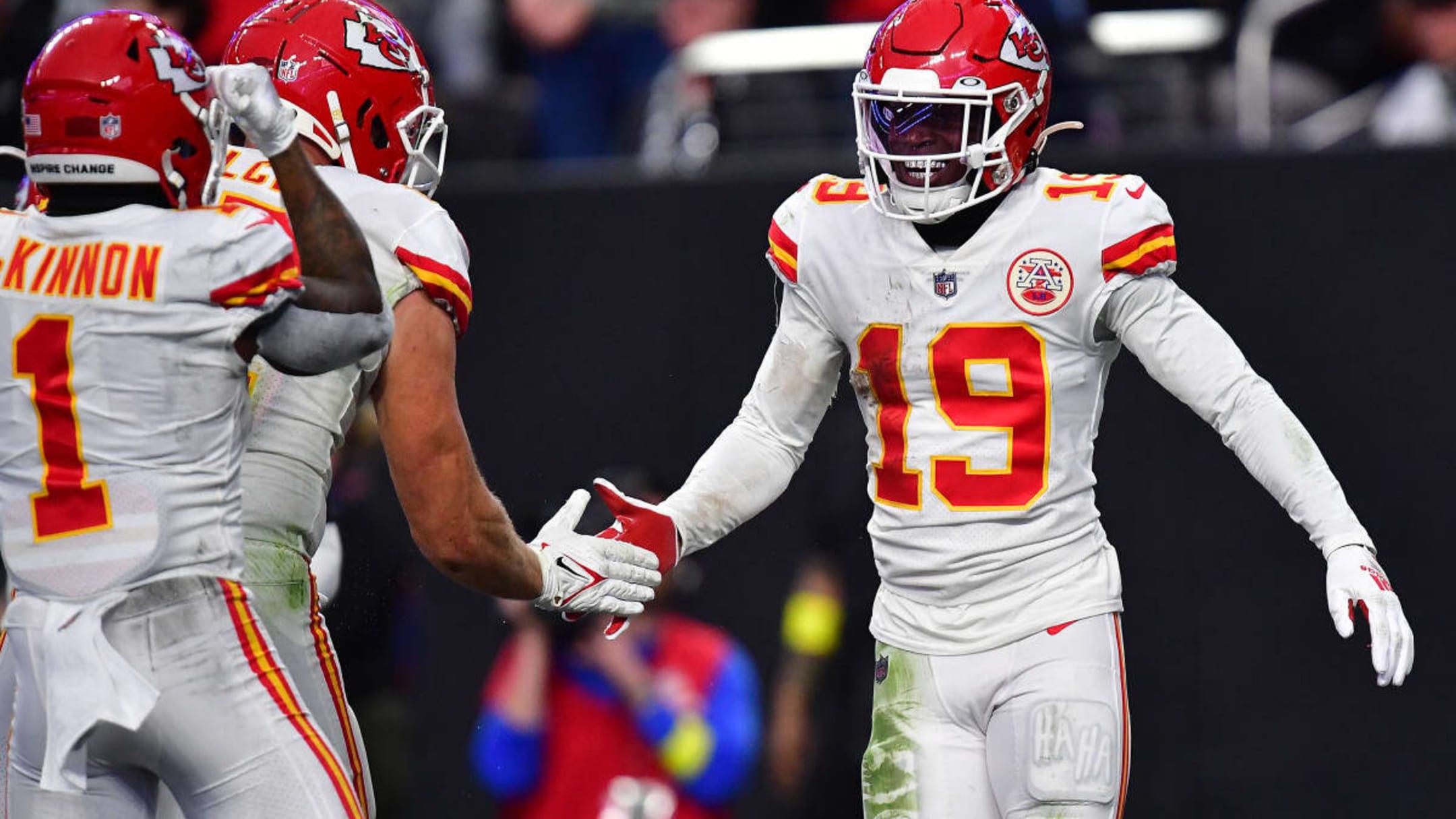 PFF Ranks Chiefs' Receiving Corps Just Outside of Top 10 in NFL