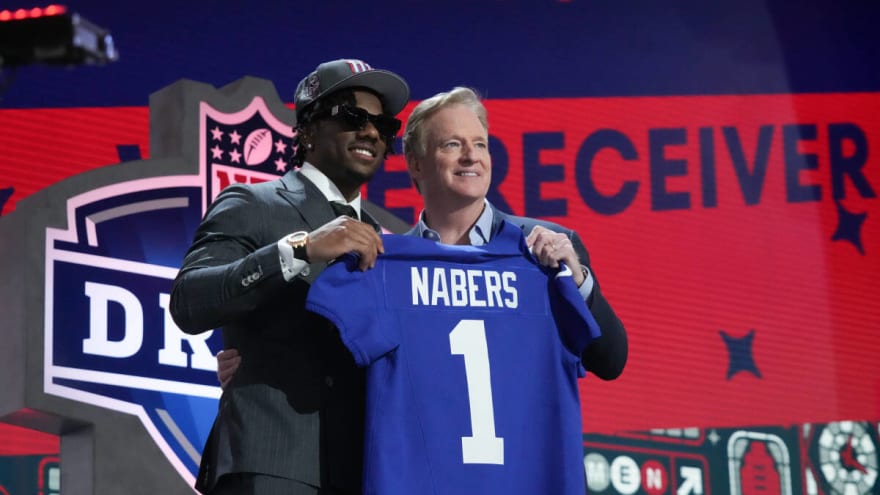 Giants rookie WR Malik Nabers receives his rookie jersey number before camp begins