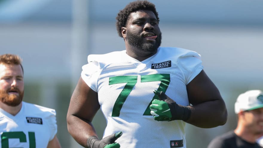 Eagles expected to train OT Mekhi Becton for new position