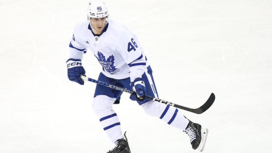Bruins Add Steeves and Blumel to Force Competition