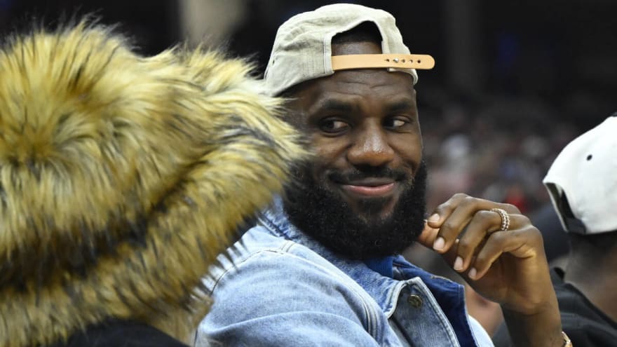 LeBron James Receives Standing Ovation From Cavaliers Fans While Sitting Courtside For Playoff Game
