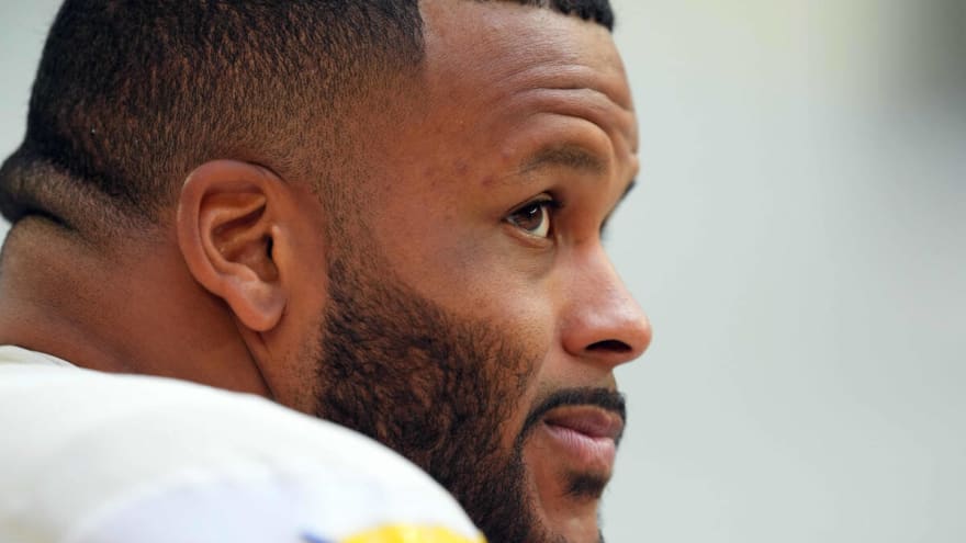 Los Angeles Rams GM doesn&#39;t close the door on possible Aaron Donald return