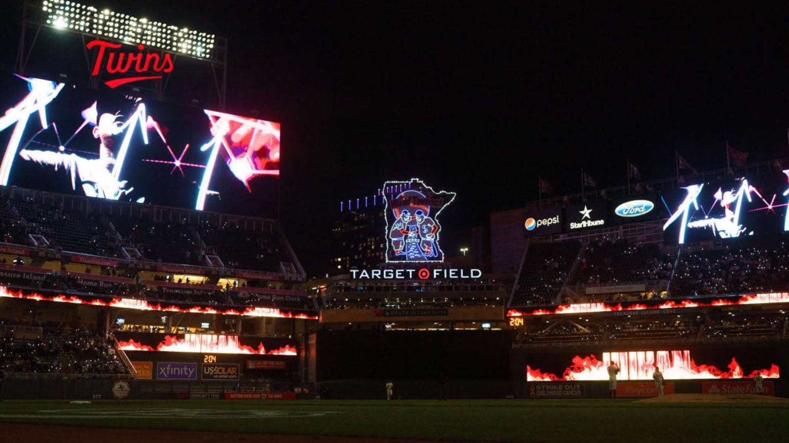 Watch: Jhoan Duran&#39;s electrifying entrance on the night Twins clinch at Target Field