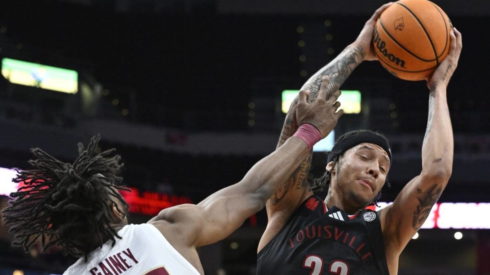 Louisville Overcomes Injuries, Outlasts Florida State to Snap Six-Game Skid