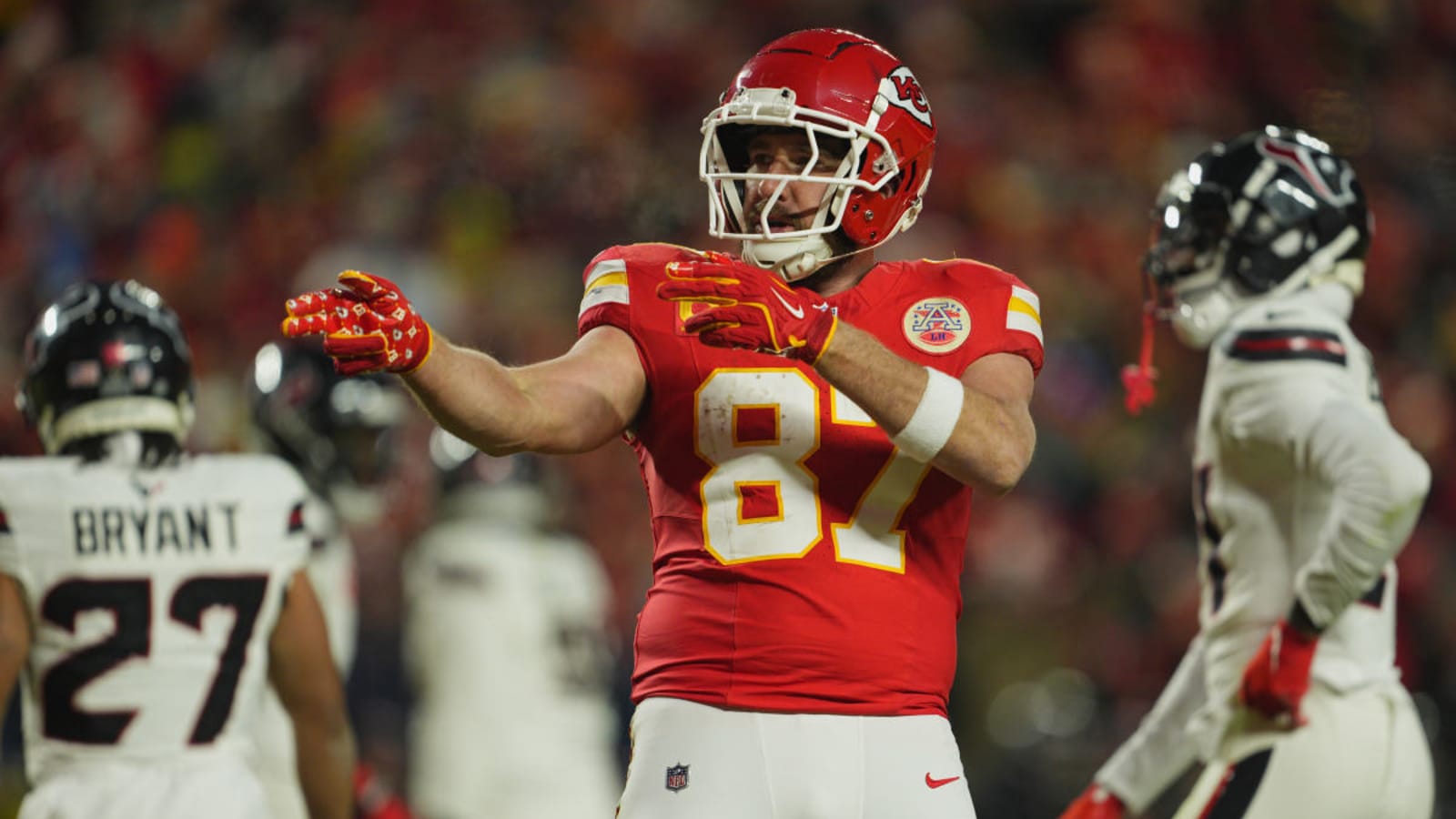 New Video Shows Travis Kelce&#39;s Dance in Chiefs-Texans