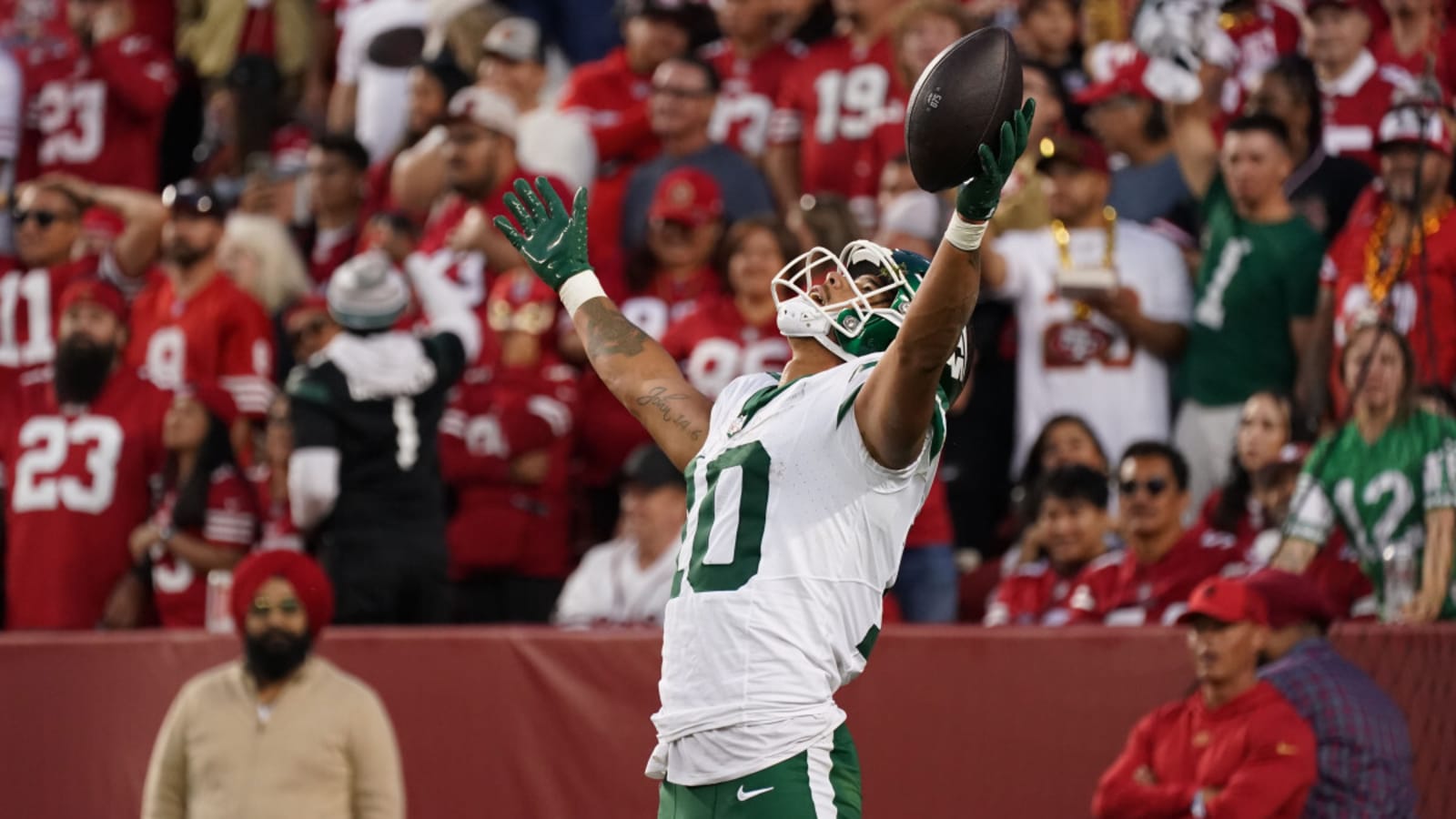 Aaron Rodgers&#39; Decision Could Have Unexpected Jets Trade Impact