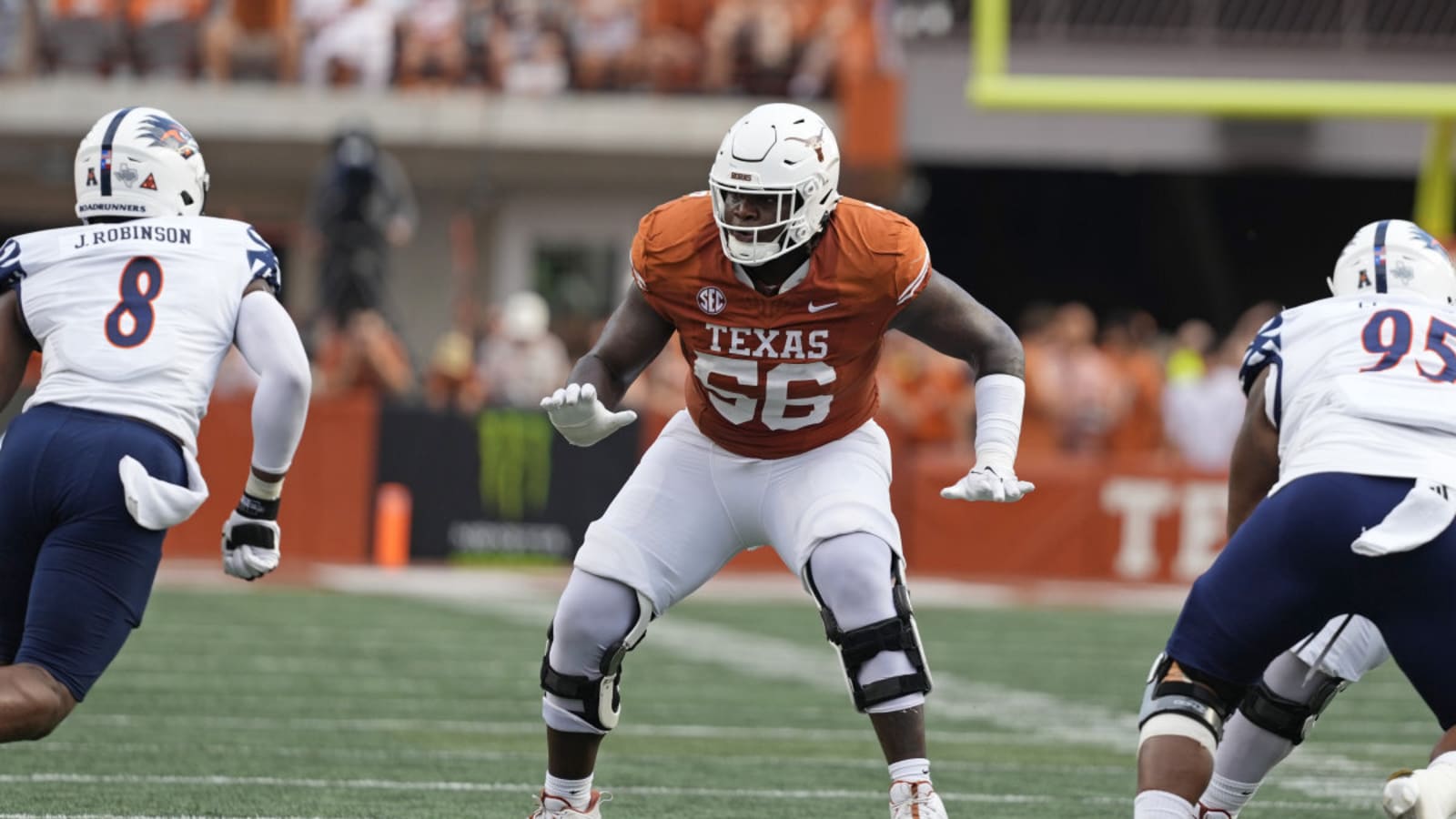 Texas Dealt Major Blow Ahead of Peach Bowl Against Arizona State