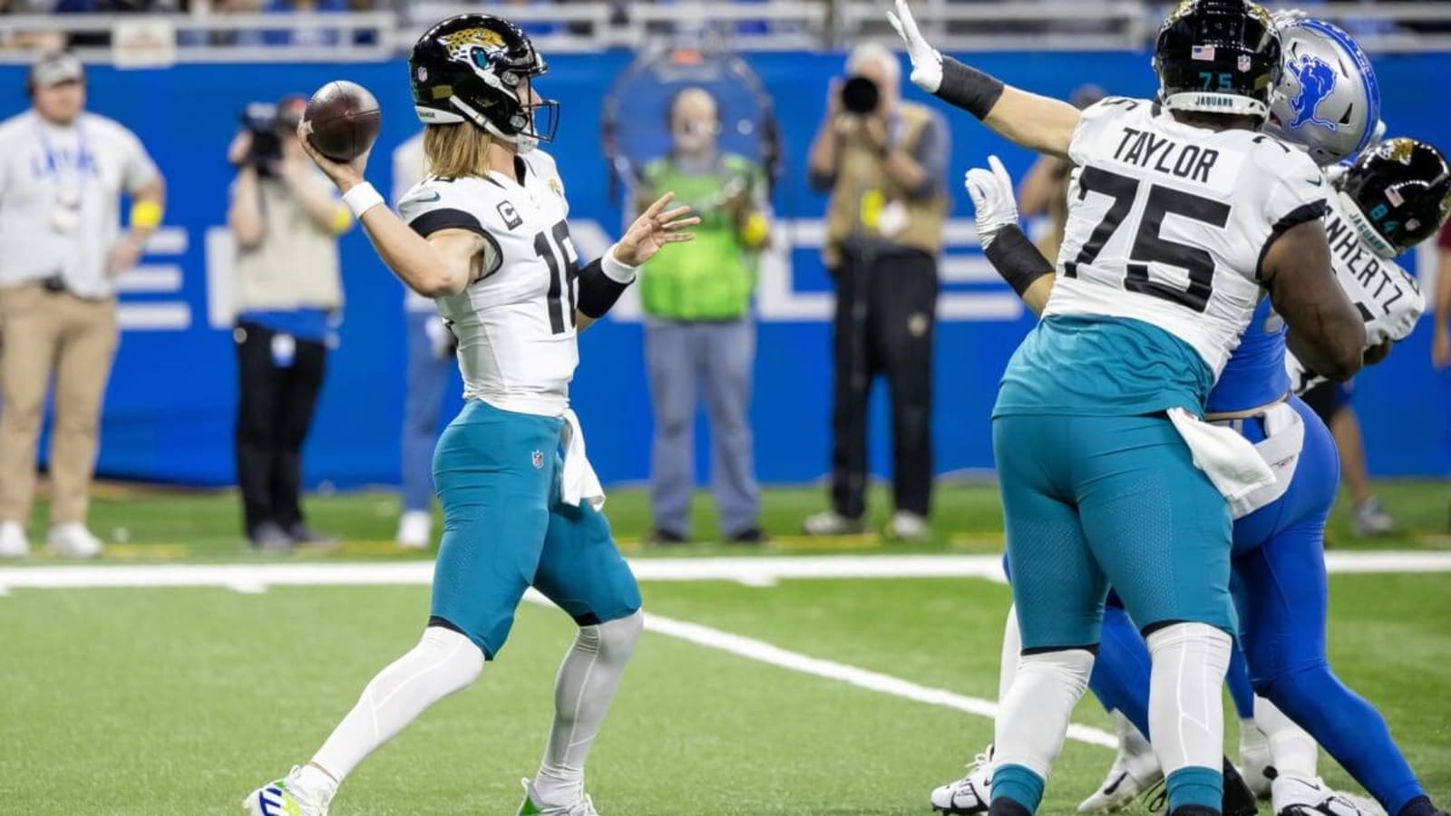 Jaguars QB Trevor Lawrence questionable vs. Titans