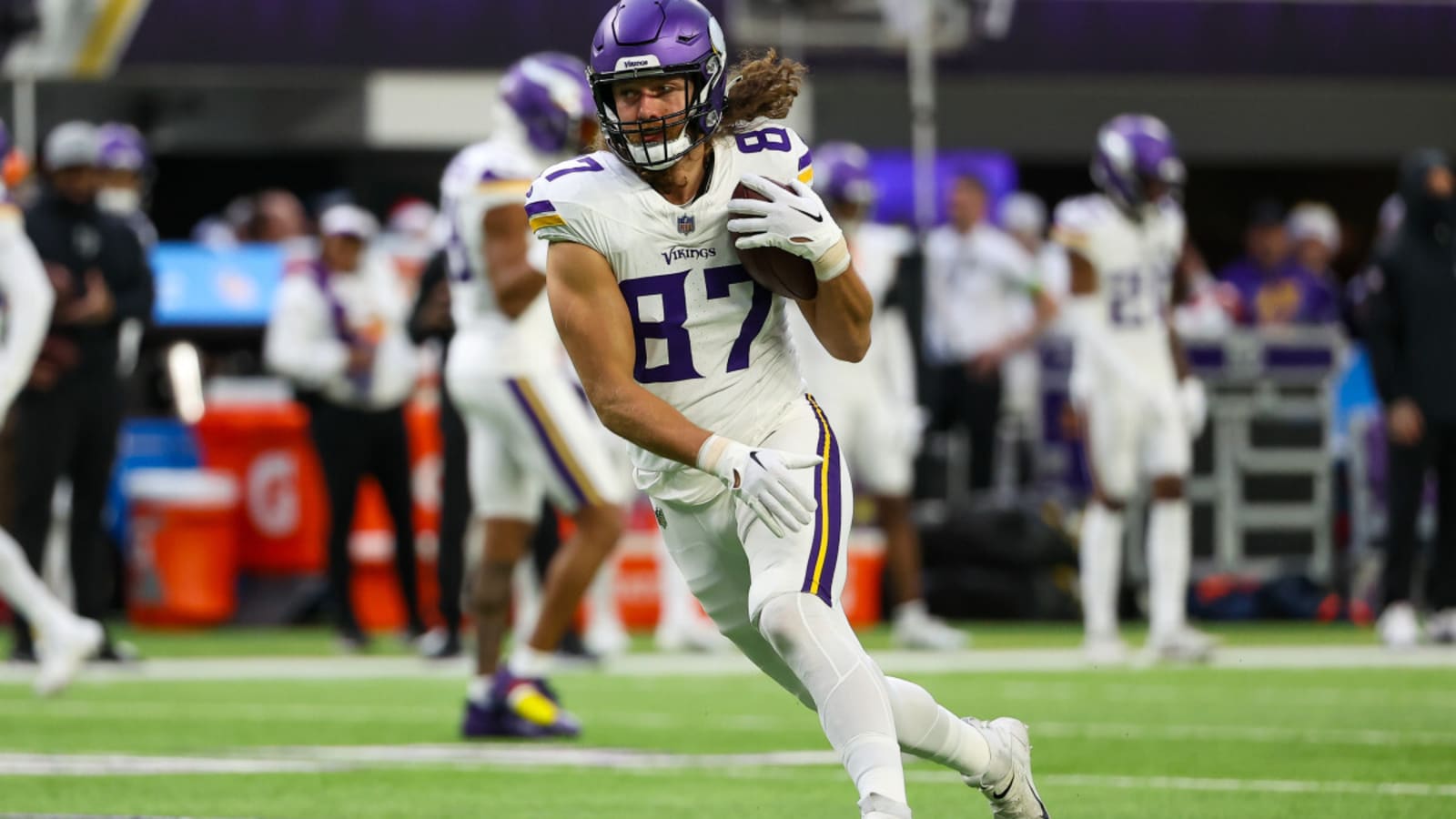 Vikings HC Kevin O&#39;Connell gives update on T.J. Hockenson&#39;s injury status